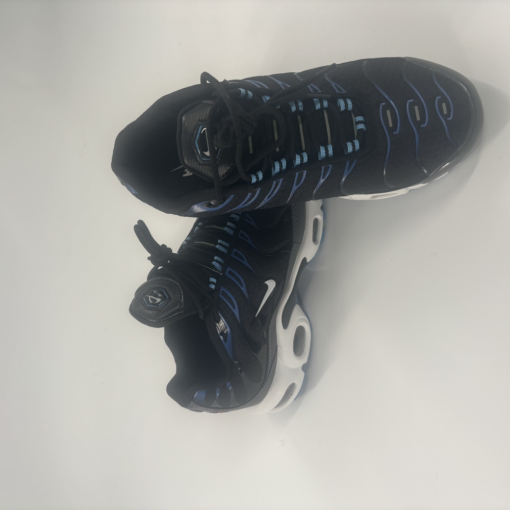 Nike Men's Black and Blue Athletic Shoes